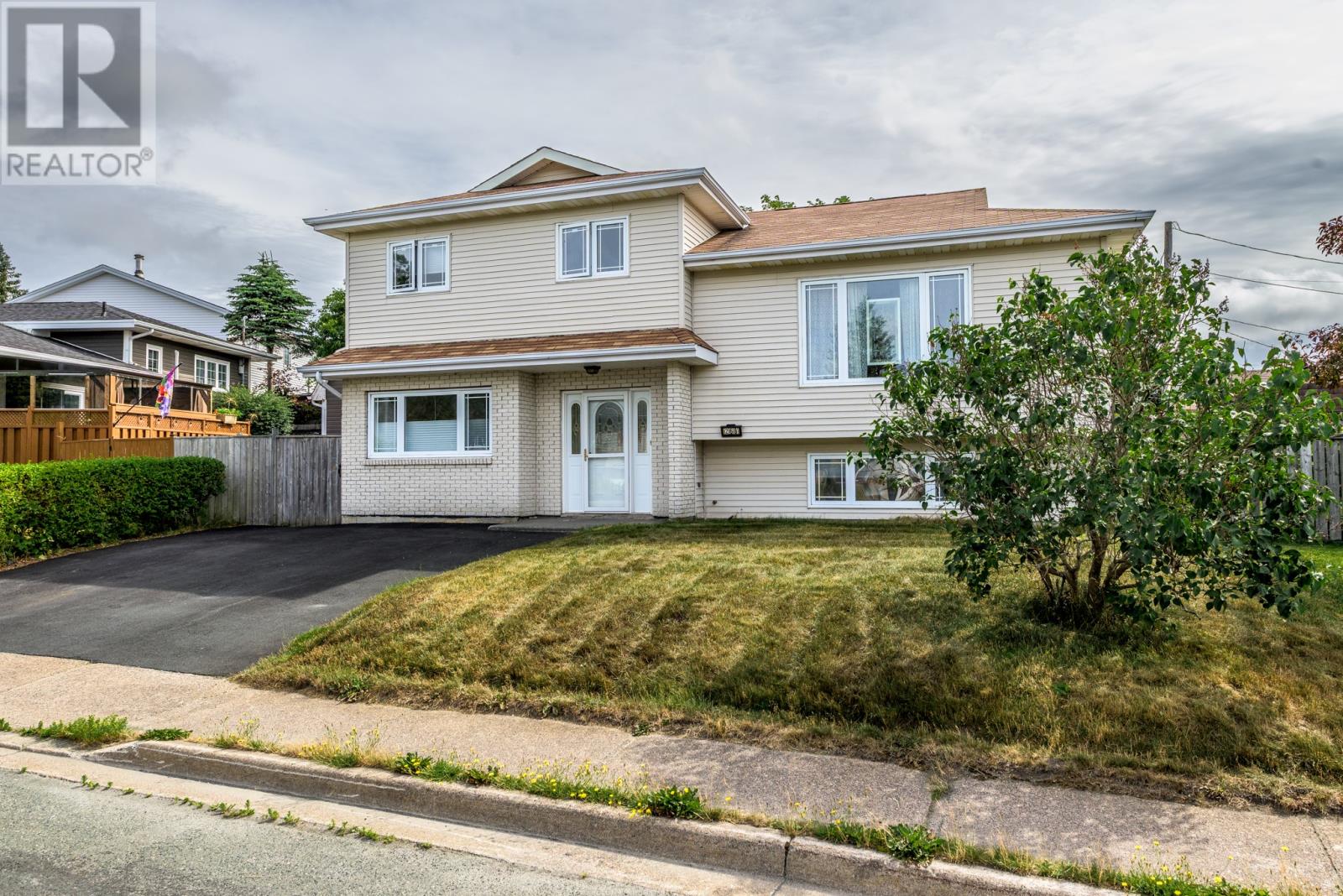 268 Canada Dr, St. John's, NL A1E 5K3
