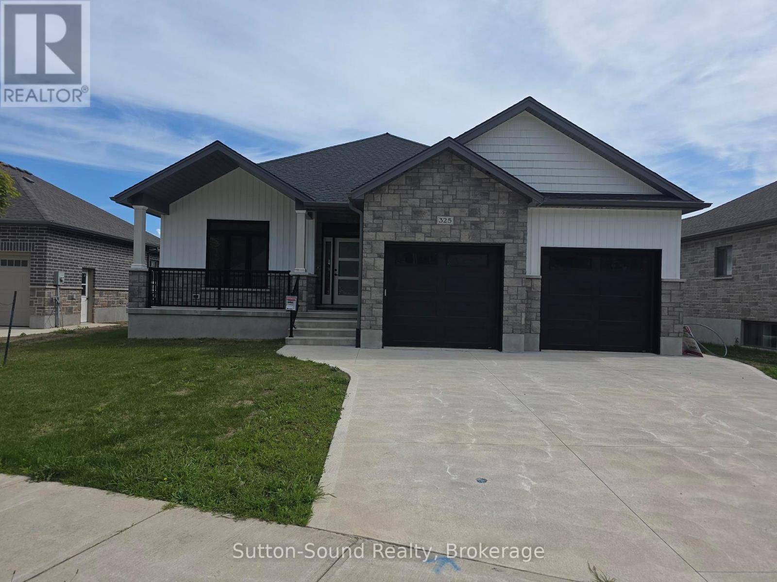 325 6th Avenue West, Owen Sound, ON N4K 0E4