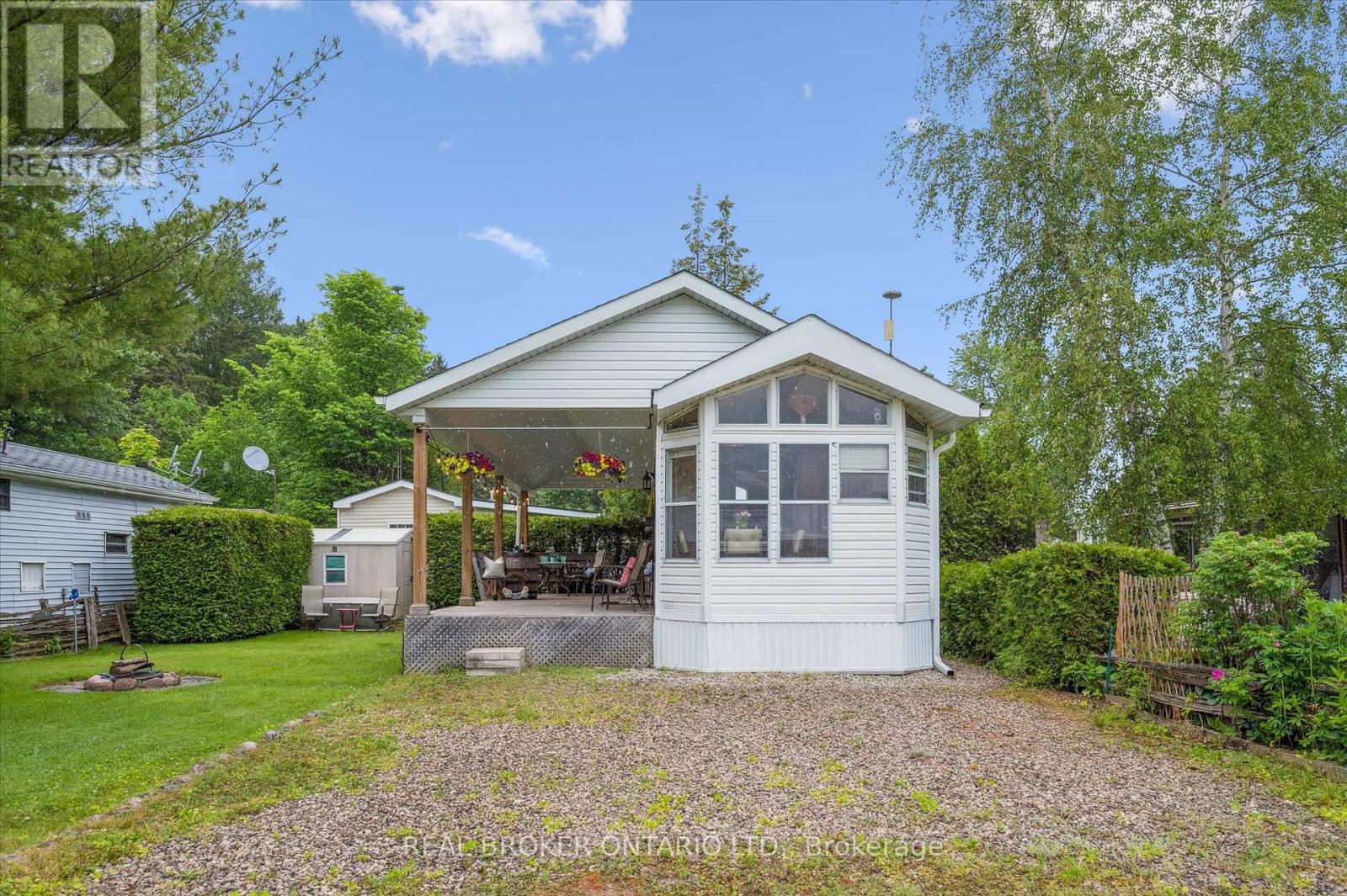 2 Elm Pl, Centre Wellington, ON N1M 2W5