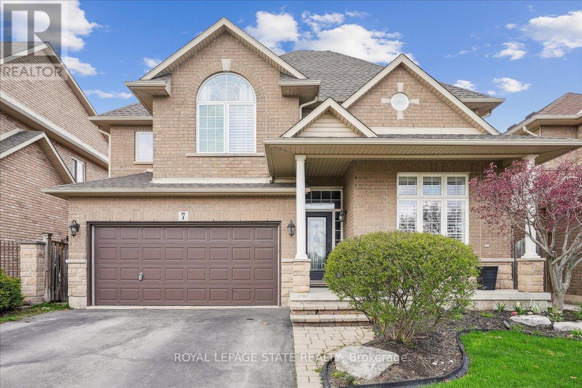 7 Bocelli Cres, Hamilton, ON L0R 1P0