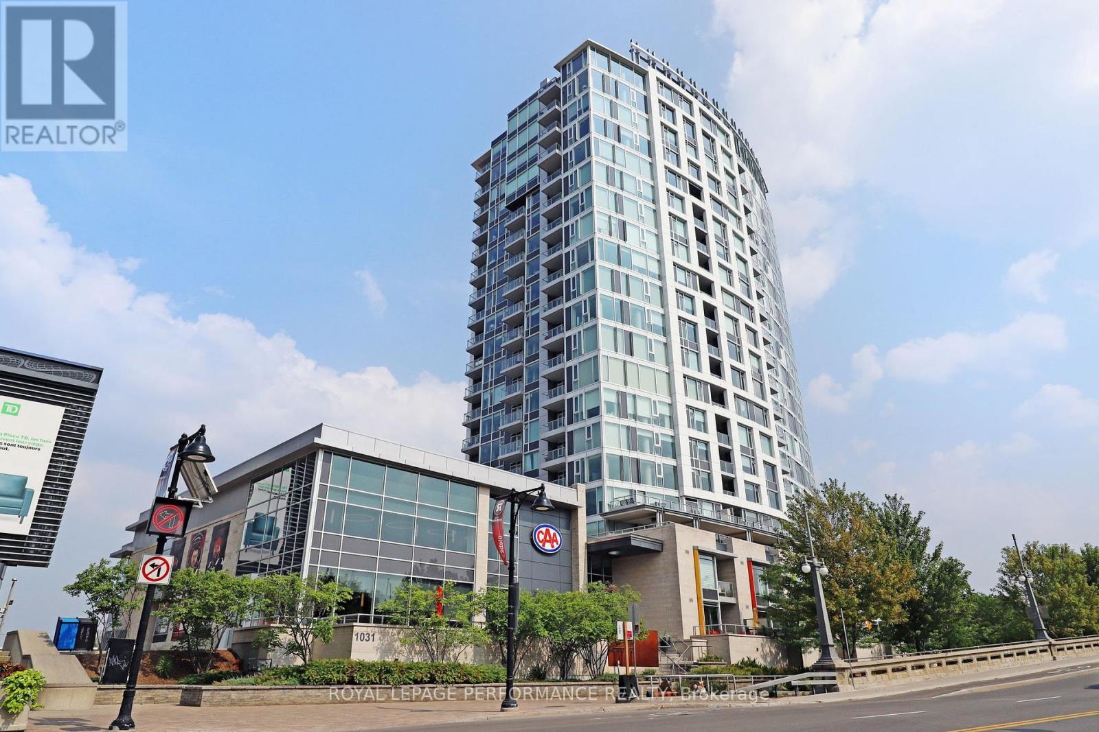 907 1035 Bank St, Ottawa, ON K1S 5K3