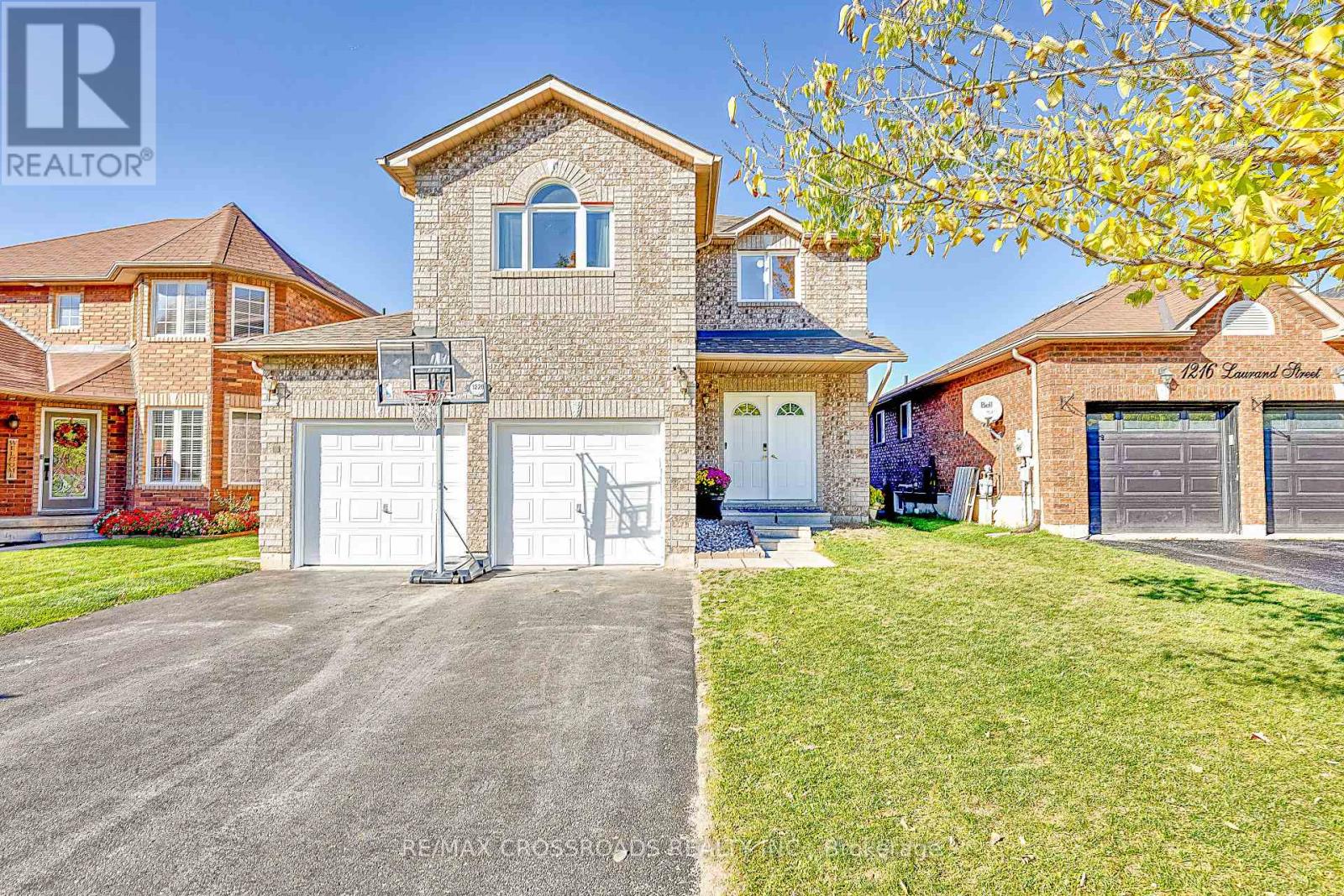 1220 Laurand St, Innisfil, ON L9S 0E6