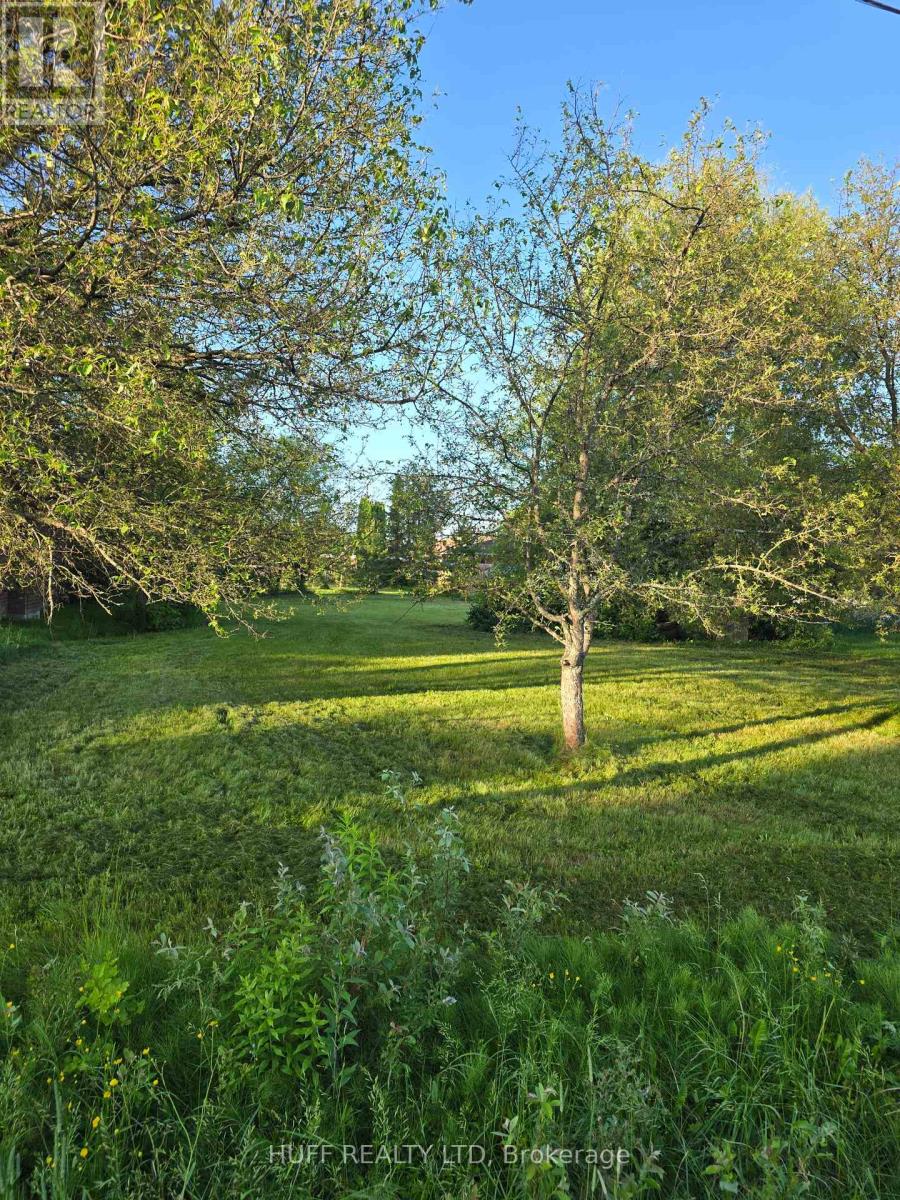 66 Seventh Ave, Englehart, ON P0J 1H0