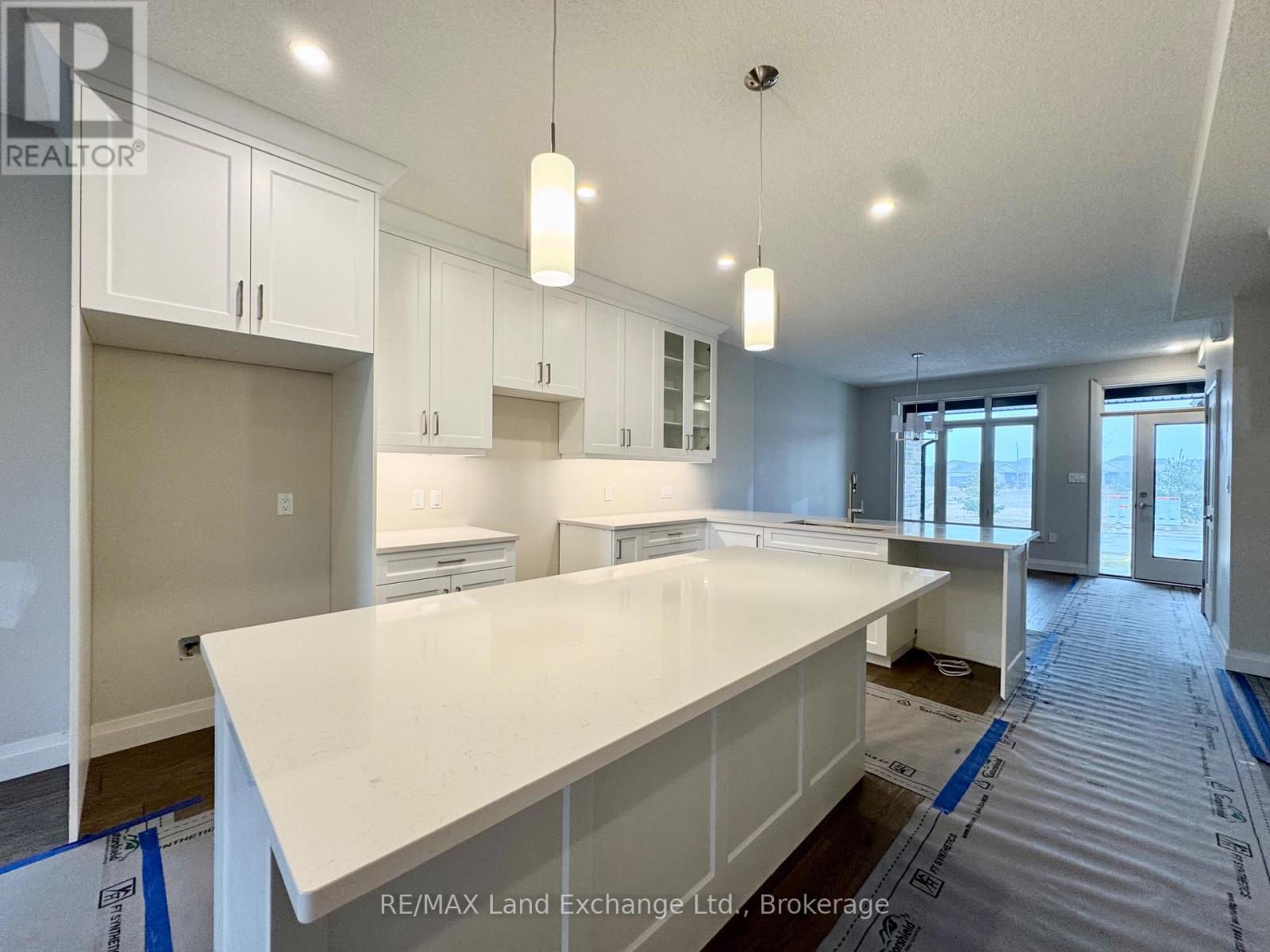 358 Rosner Dr, Saugeen Shores, ON N0H 2C8