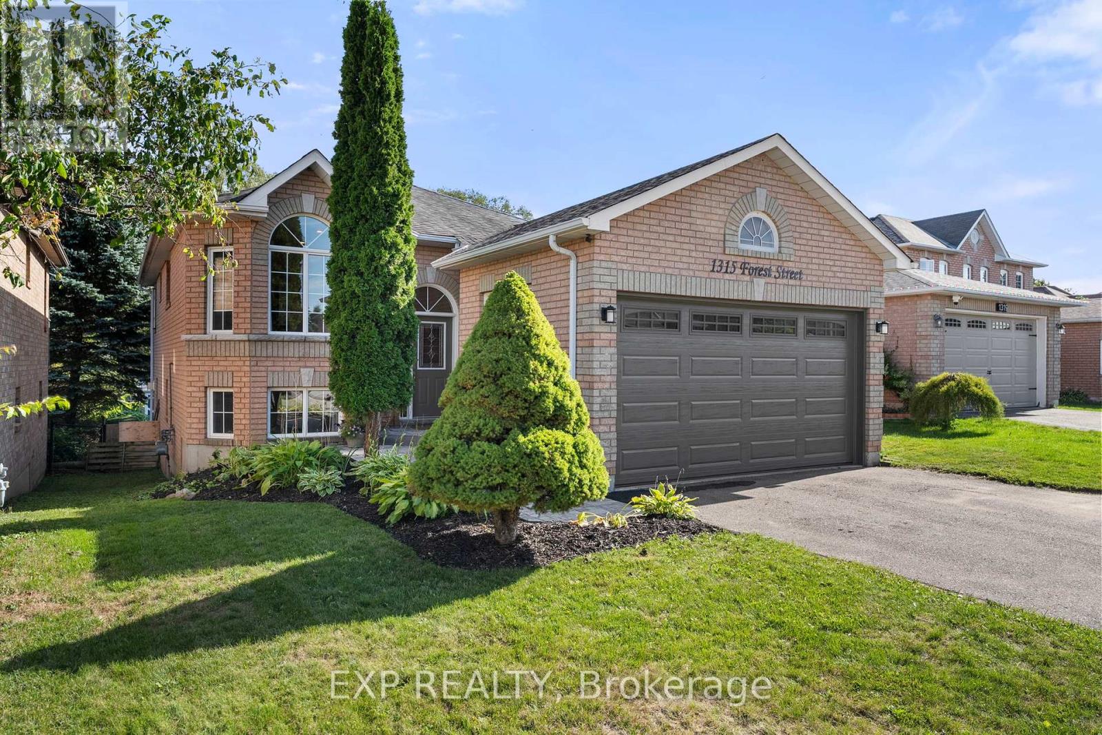 1315 Forest St, Innisfil, ON L9S 1Z6
