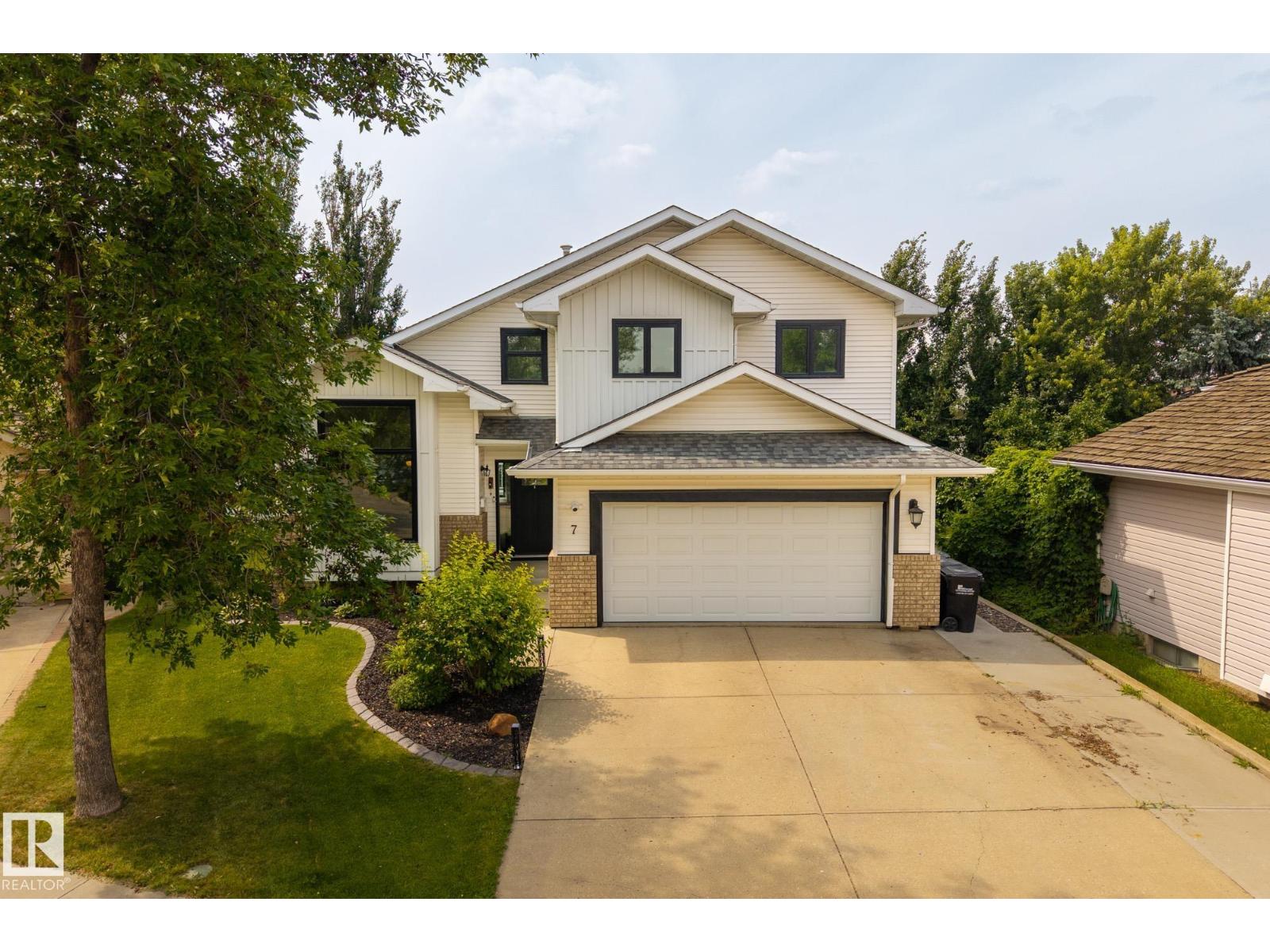 7 Charlton Rd, Sherwood Park, AB T8H 1P9