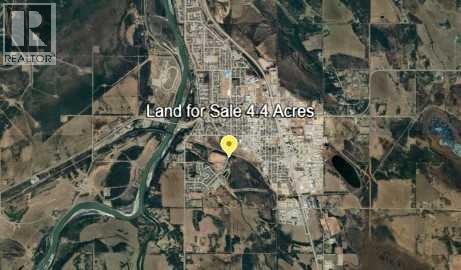 On 54 Street, Rocky Mountain House, AB T4T 0B5