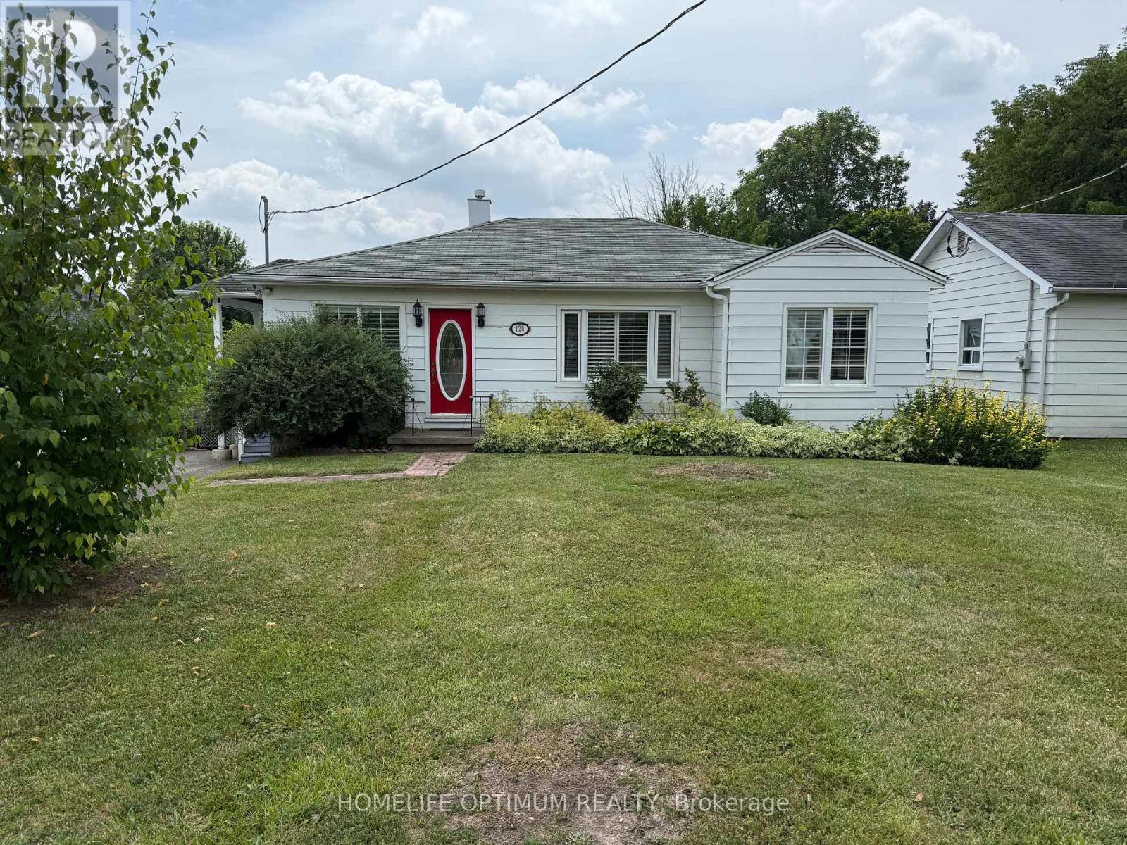 132 Eagle St, Newmarket, ON L3Y 1J2