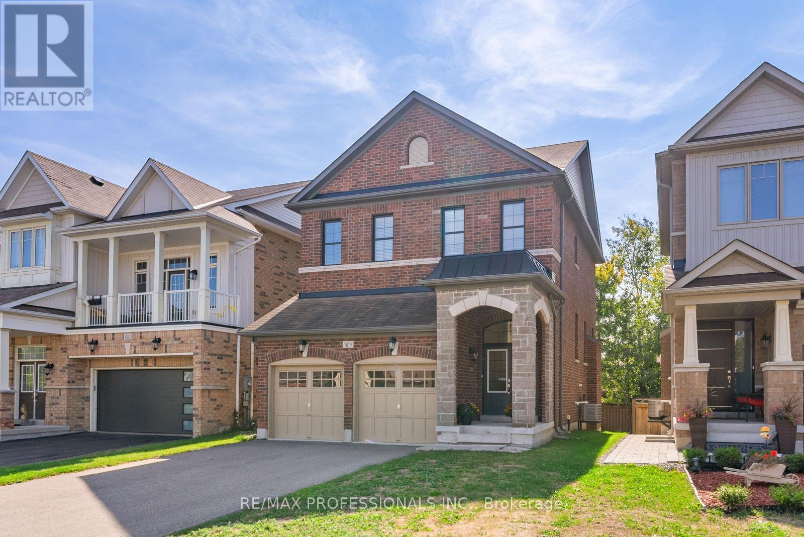 1017 Abram Ct, Innisfil, ON L9S 0K3