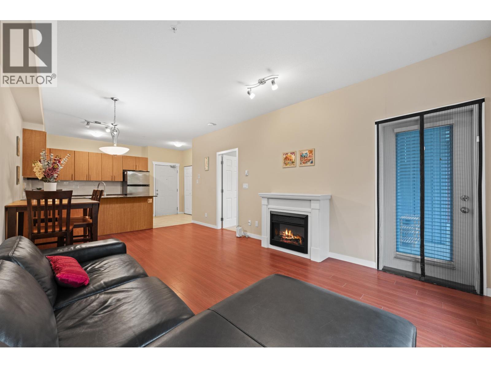 2488 Kelly Avenue Unit 204, Port Coquitlam, BC V3C 1Y4