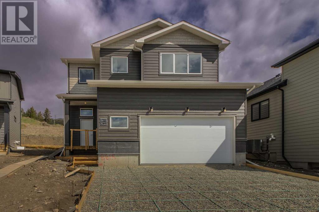 25 Avenue Unit 8615, Crowsnest Pass, AB T0K 0M0