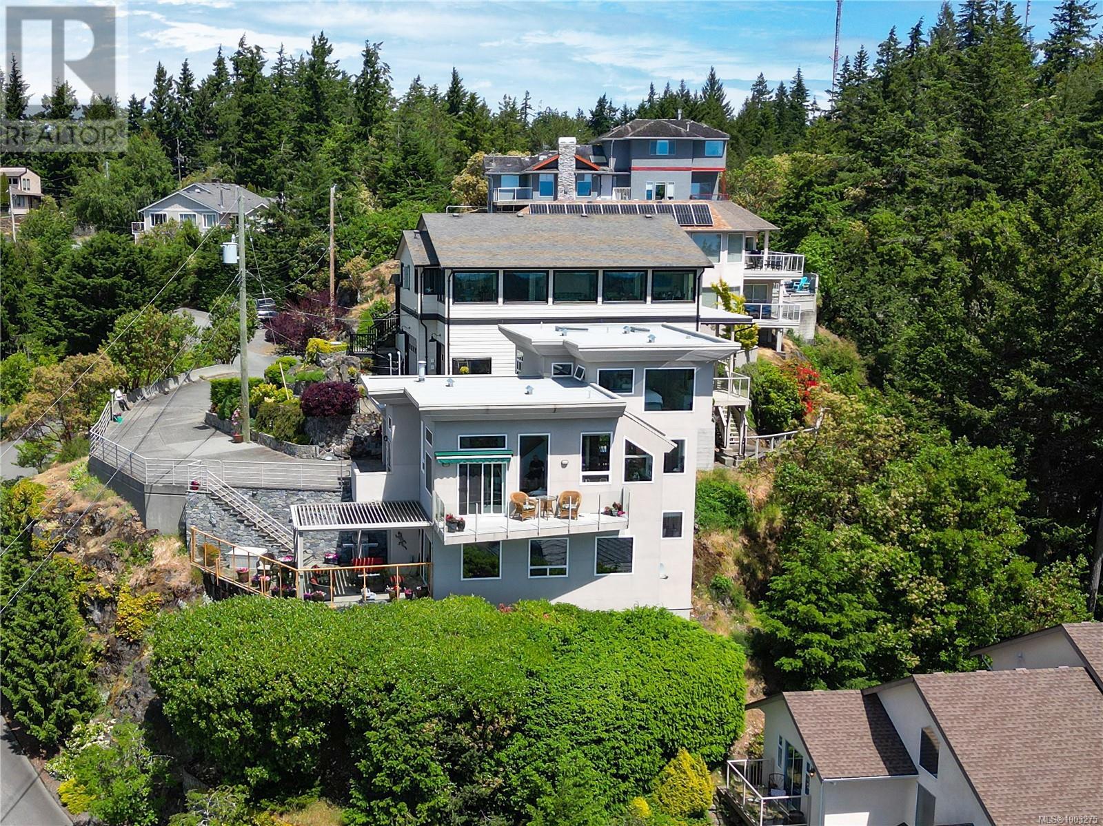 3489 Maureen Ter, Langford, BC V9C 3P7