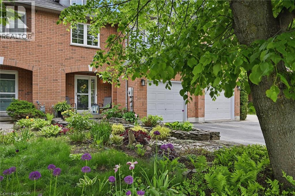 62 Valridge Dr, Hamilton, ON L9G 4Y7