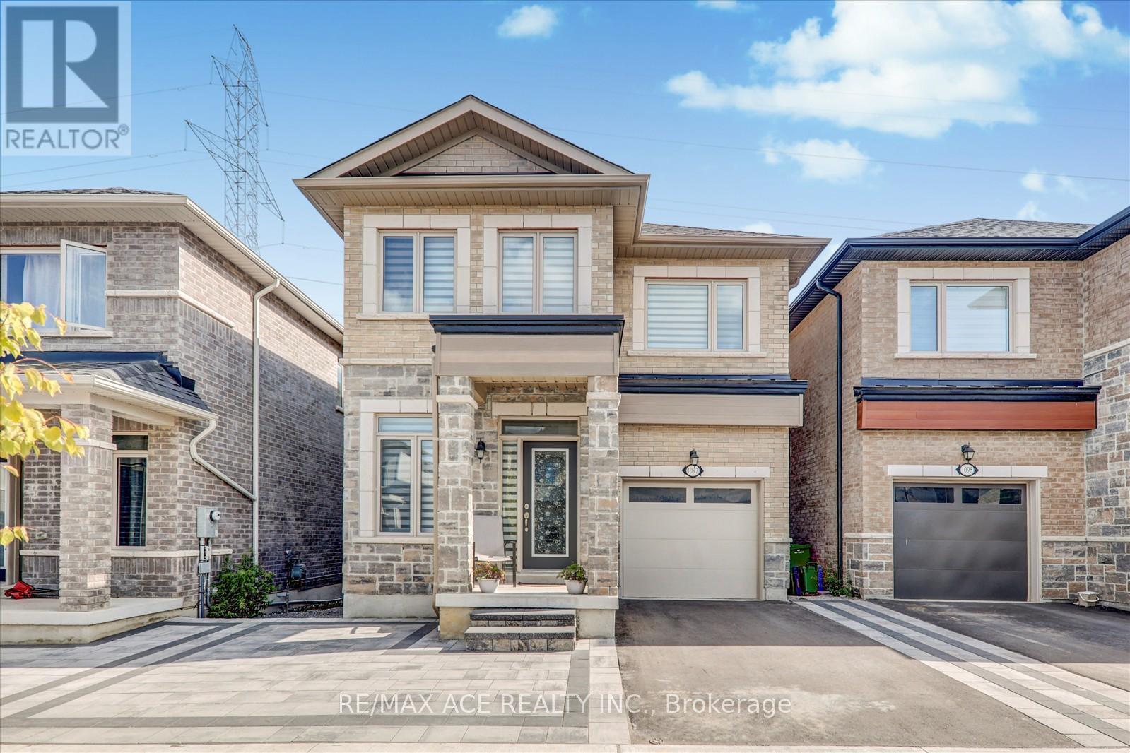 1097 Cameo St, Pickering, ON L1X 0L7