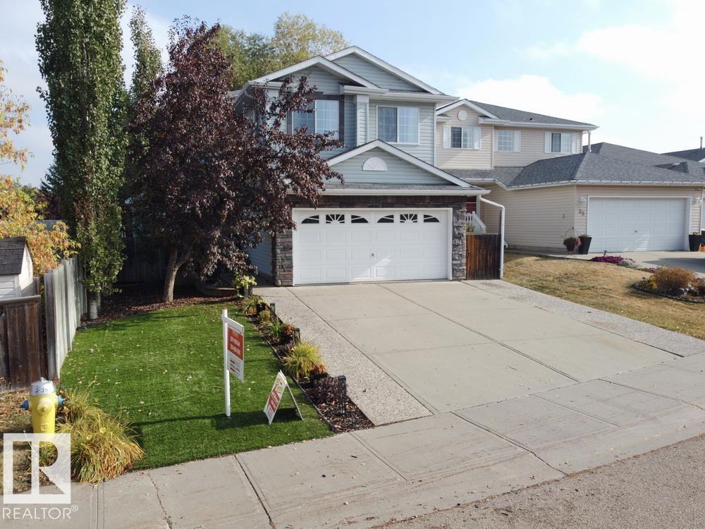 31 Westwood Way, Fort Saskatchewan, AB T8L 4G4