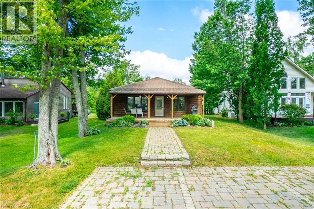 15 Park Lane Cres, Turkey Point, ON N0E 1T0