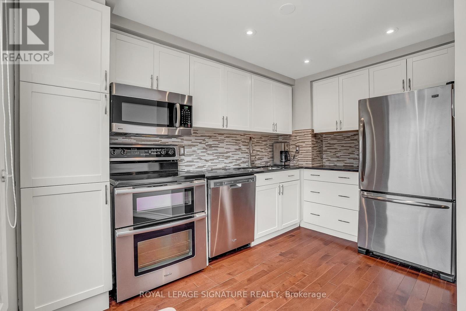 22 Dutch Myrtle Way, Toronto, ON M3B 3K8