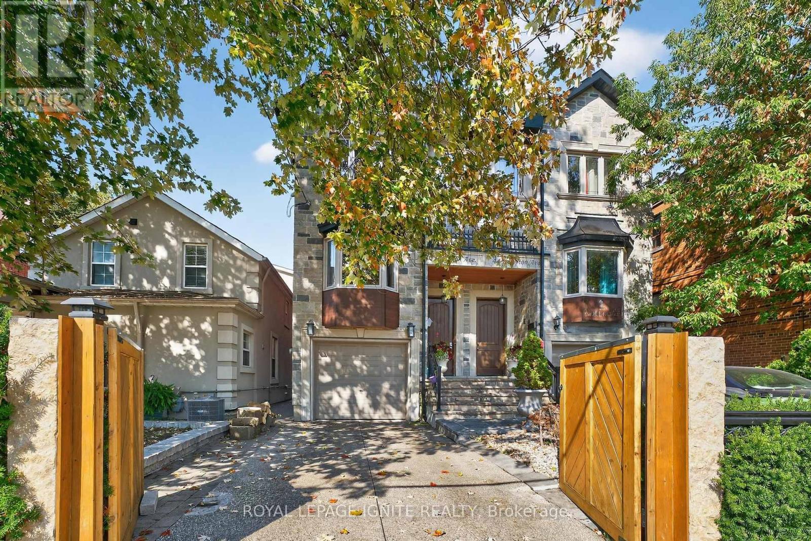 46 Lambton Ave, Toronto, ON M6N 2S1