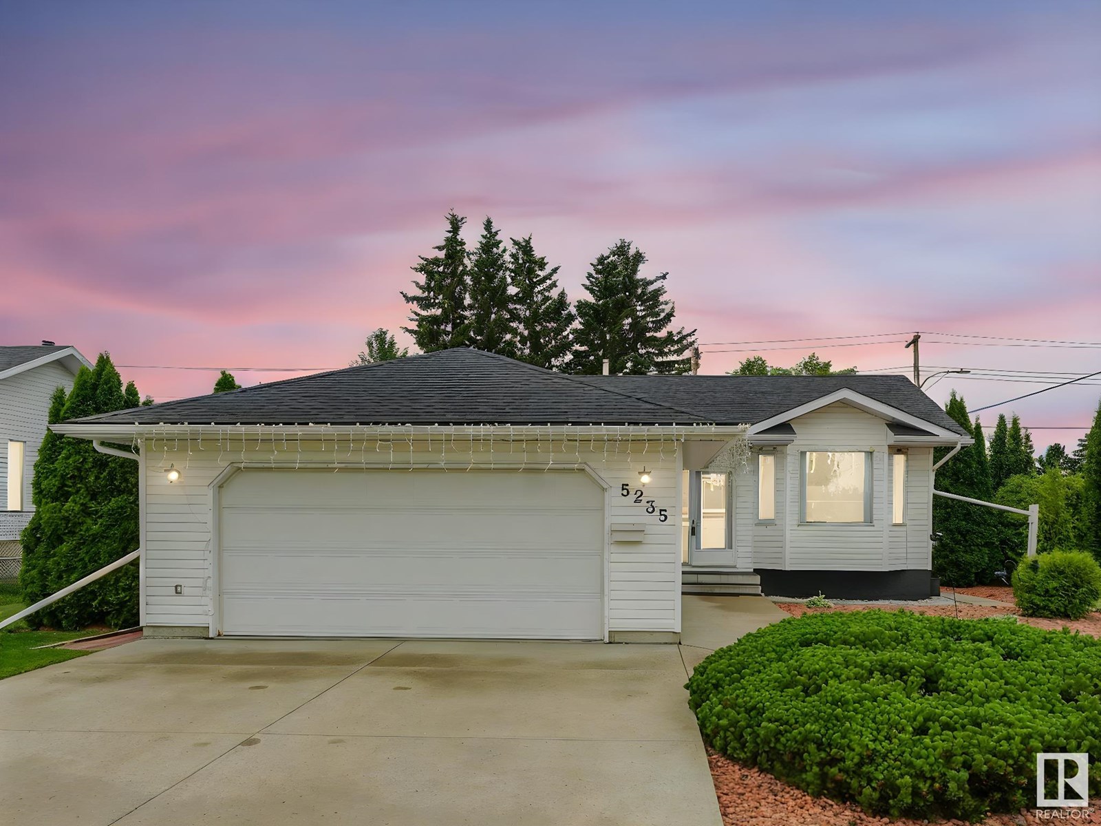 54 Av Unit 5235, Mundare, AB T0B 3H0