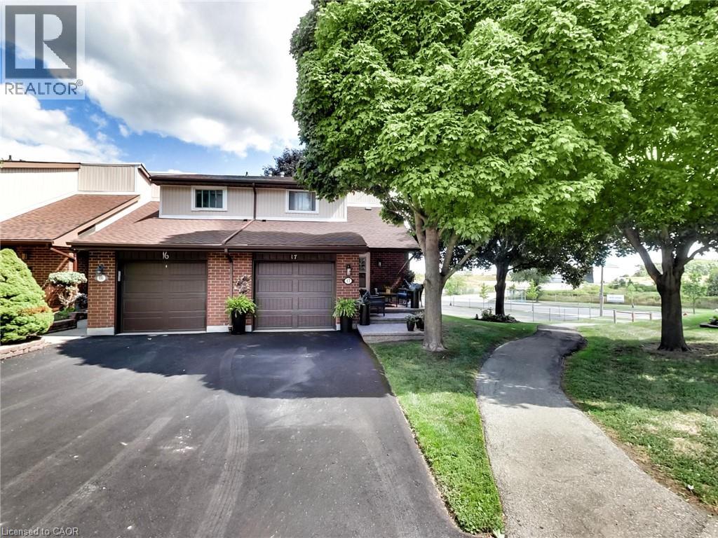 59 Queenslea Drive Unit 17, Hamilton, ON L8W 1P6