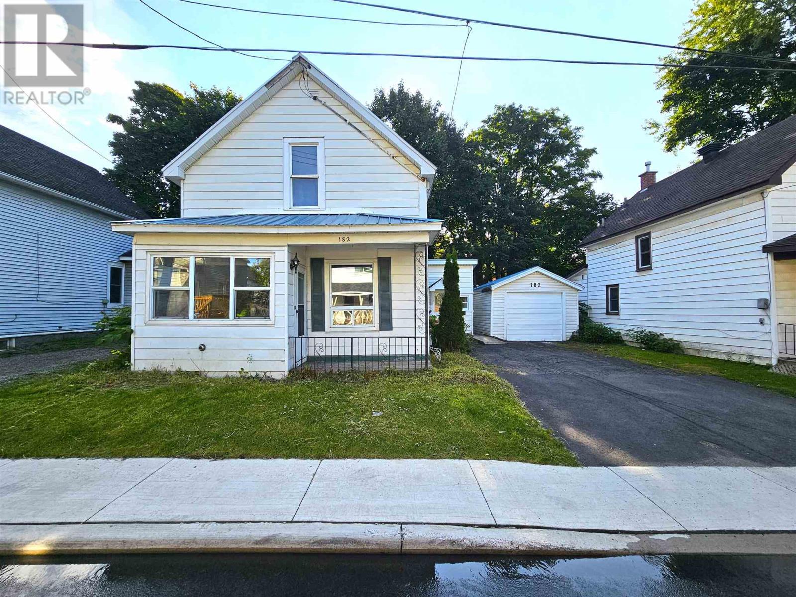182 Biggings Ave, Sault Ste. Marie, ON P6A 3T9