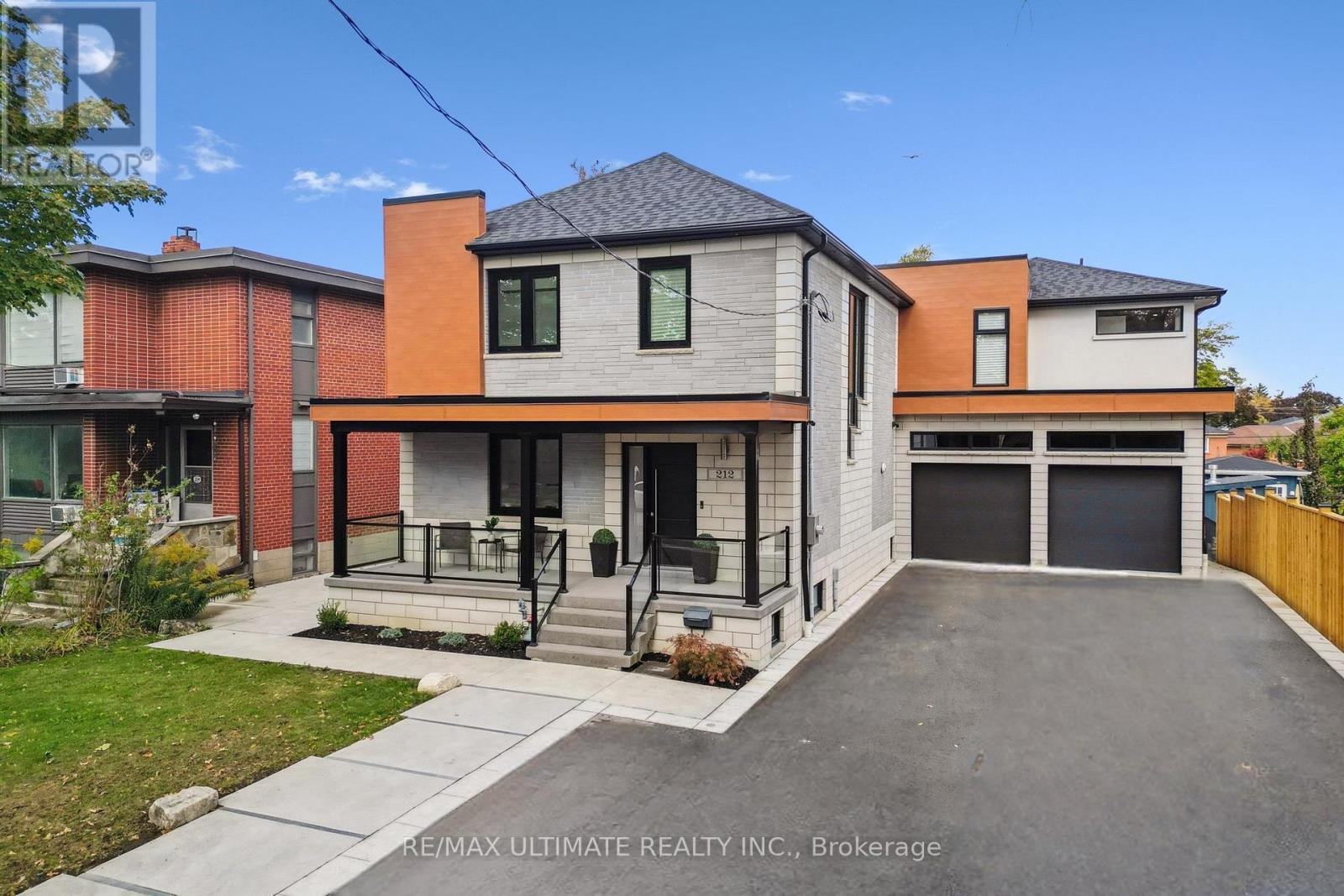 212 Queenslea Ave, Toronto, ON M9N 2L6