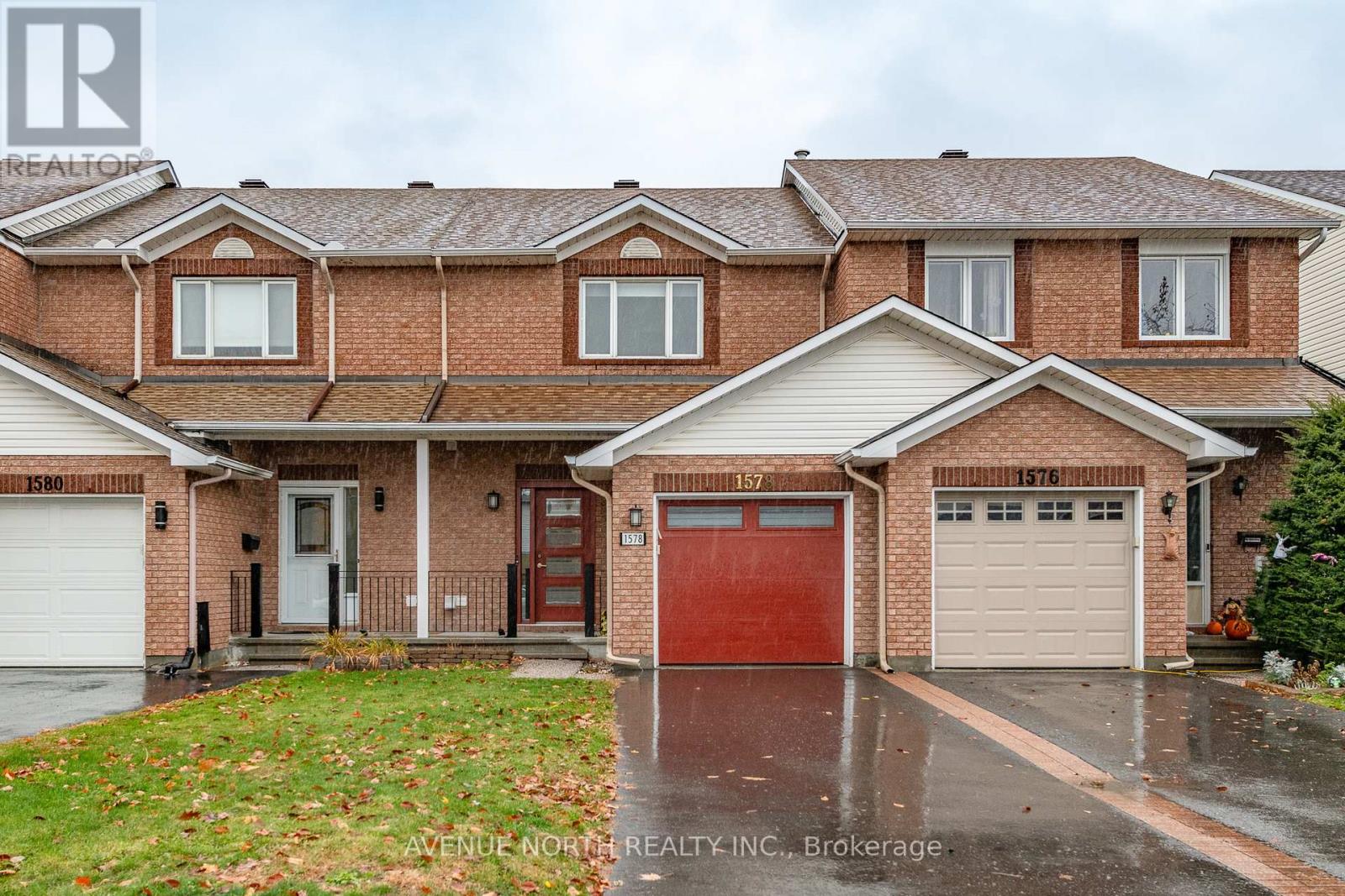 1578 Cedar Mills Rd, Ottawa, ON K1C 7M1