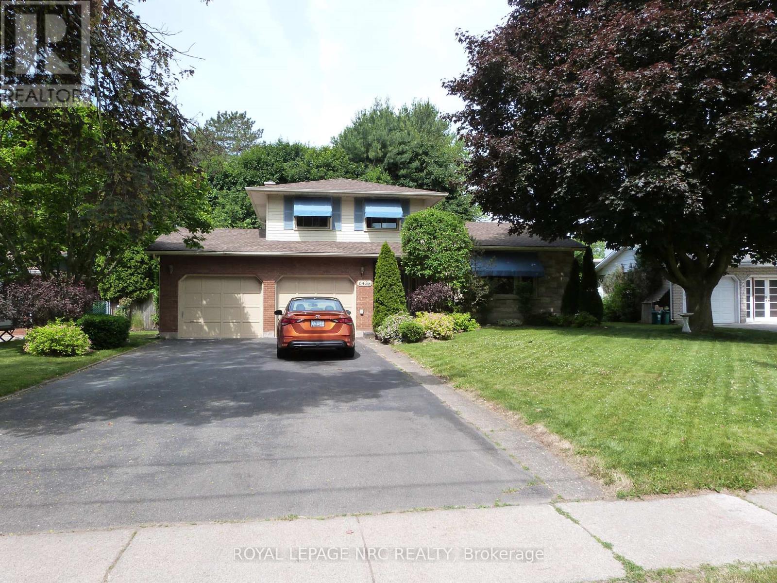 6435 Dorchester Rd, Niagara Falls, ON L2G 5T6