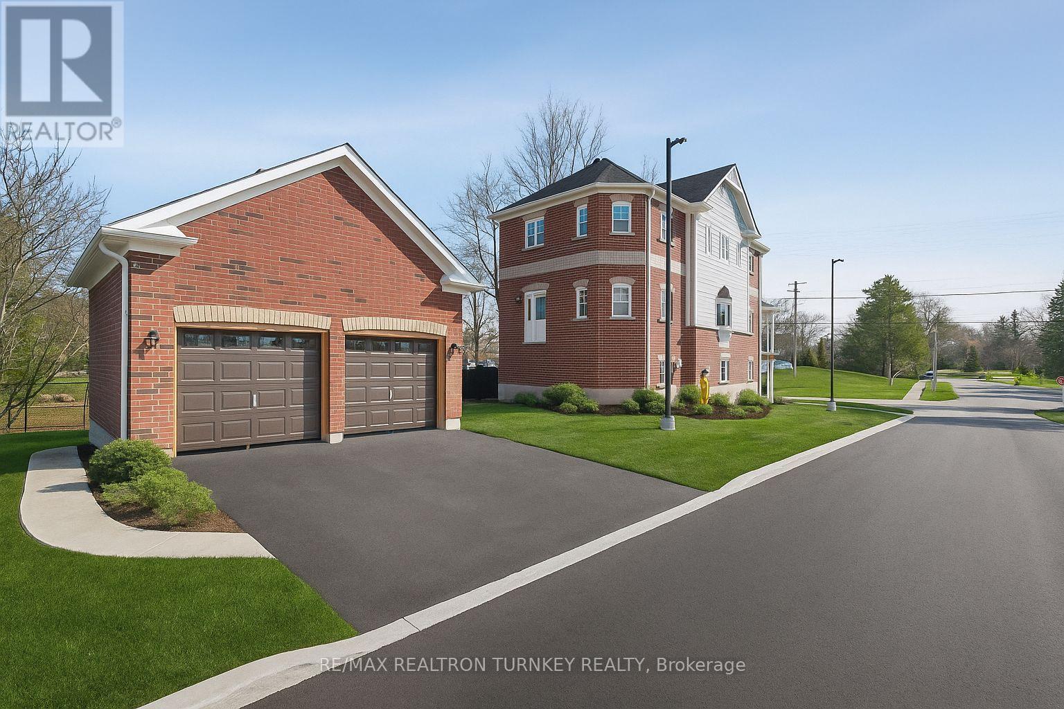 2 Ravenscraig Pl, Innisfil Cookstown, ON L0L 1L0