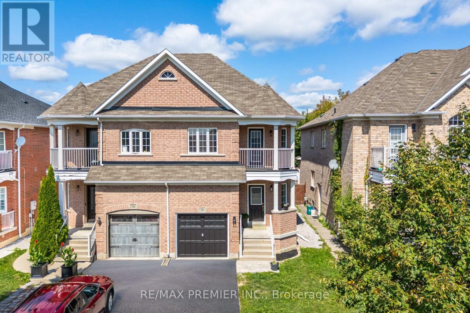 38 Ozner Cres, Vaughan, ON L4H 0E2