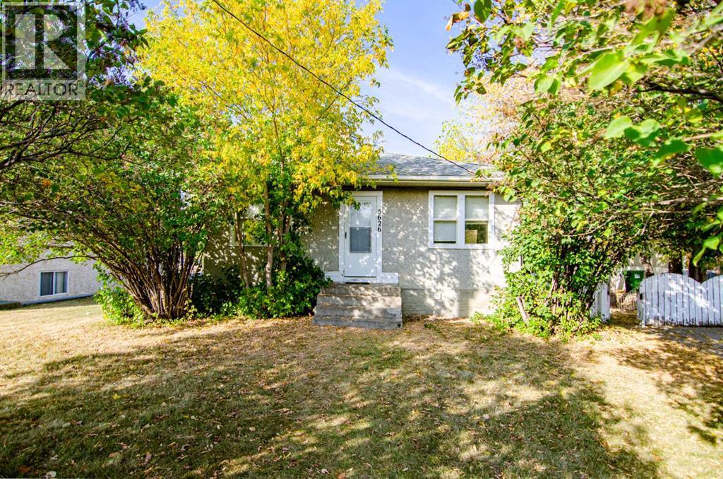 42 Street Unit 5626, Red Deer, AB T4N 1C1