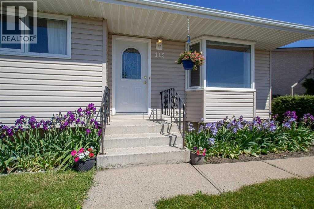 115 N 250 W, Raymond, AB T0K 2S0