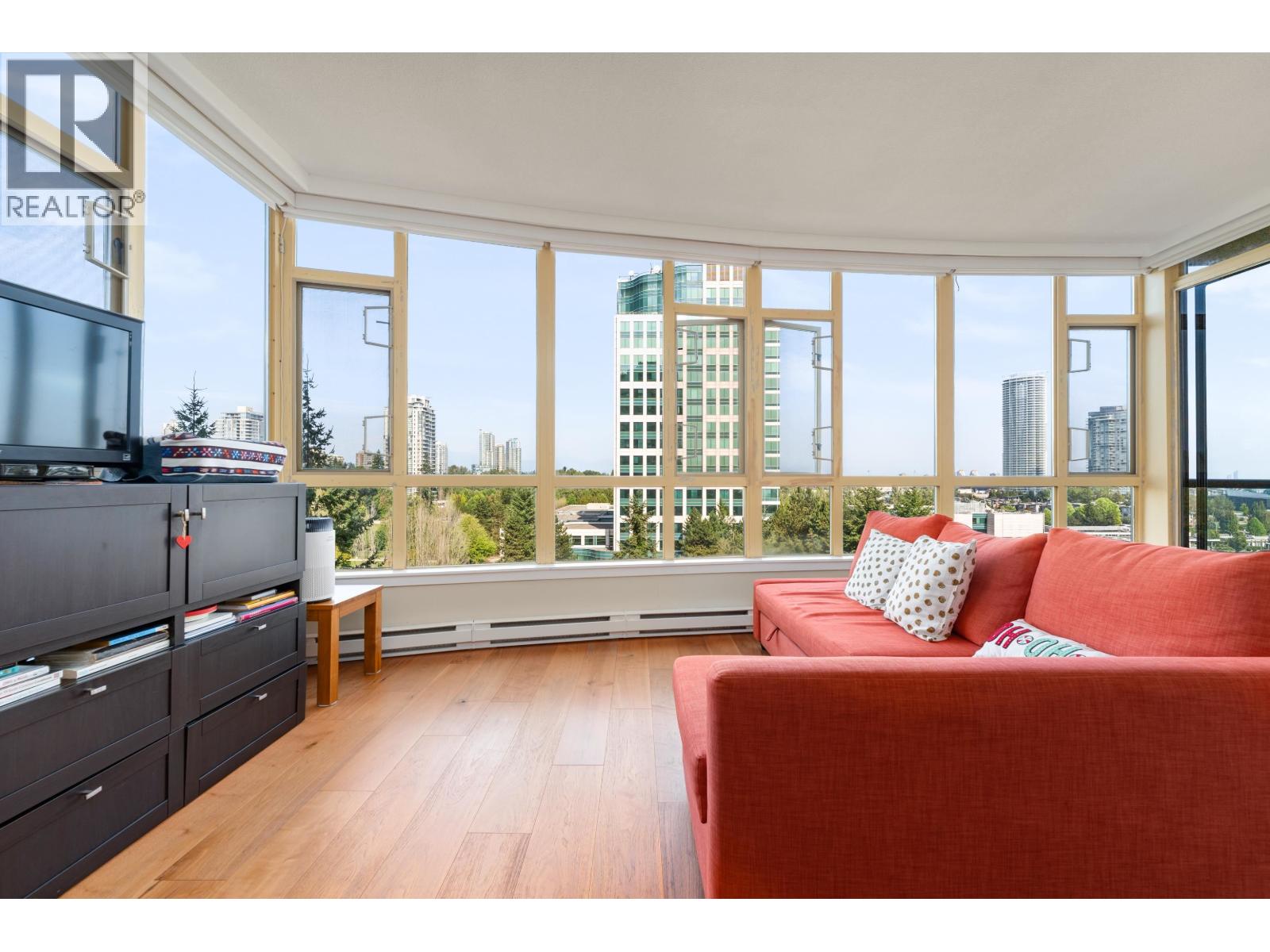 6888 Station Hill Drive Unit 905, Burnaby, BC V3N 4X5