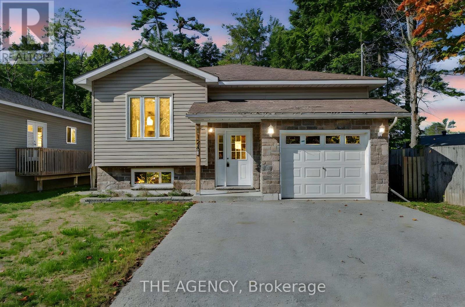 3124 Goldstein Rd, Severn, ON L0K 2B0