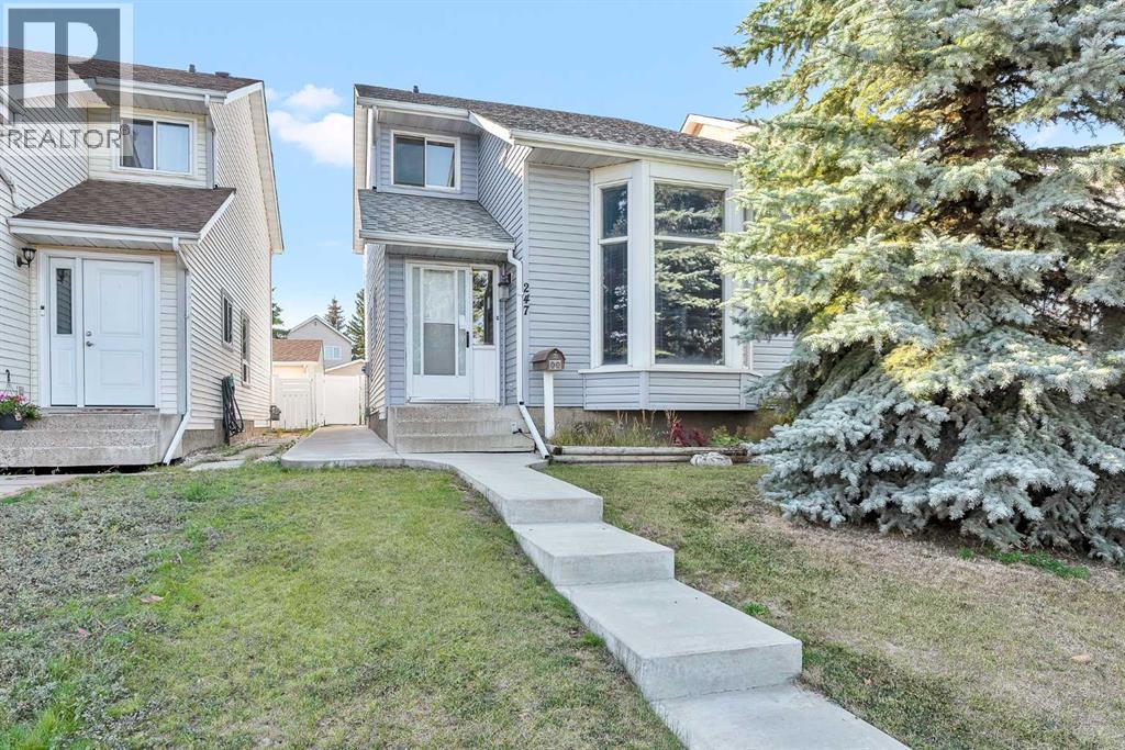 247 Millbank Dr SW, Calgary, AB T2J 2J1