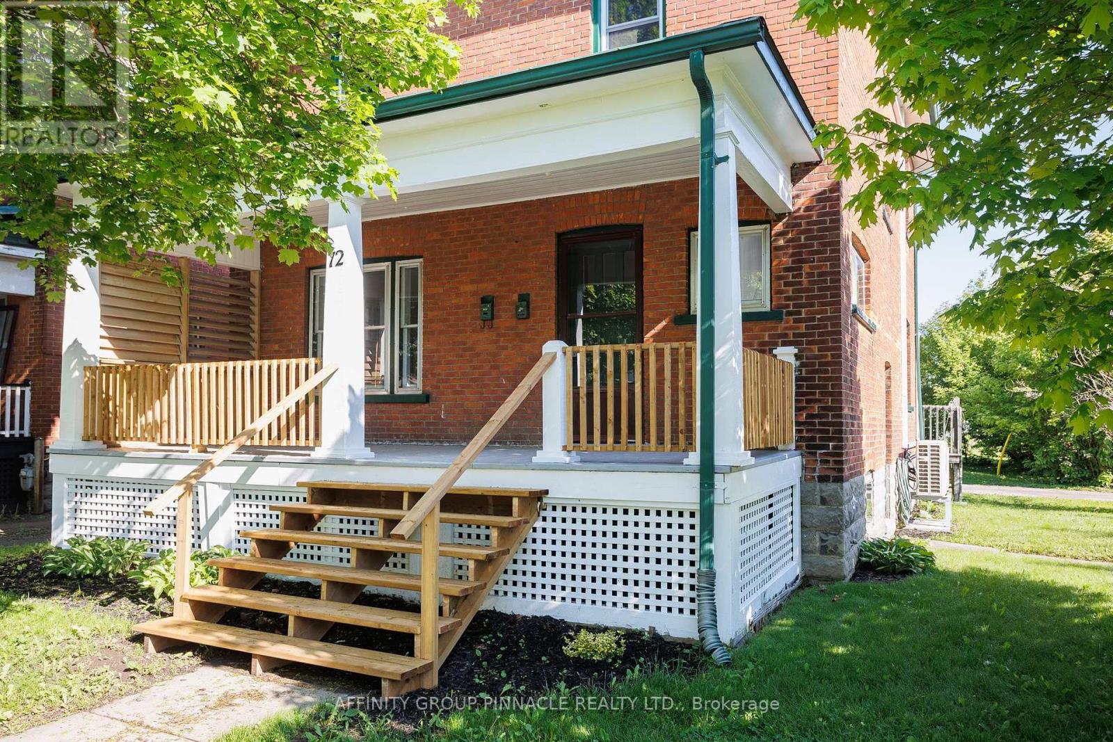 72 Melbourne St W, Kawartha Lakes, ON K9V 3E9
