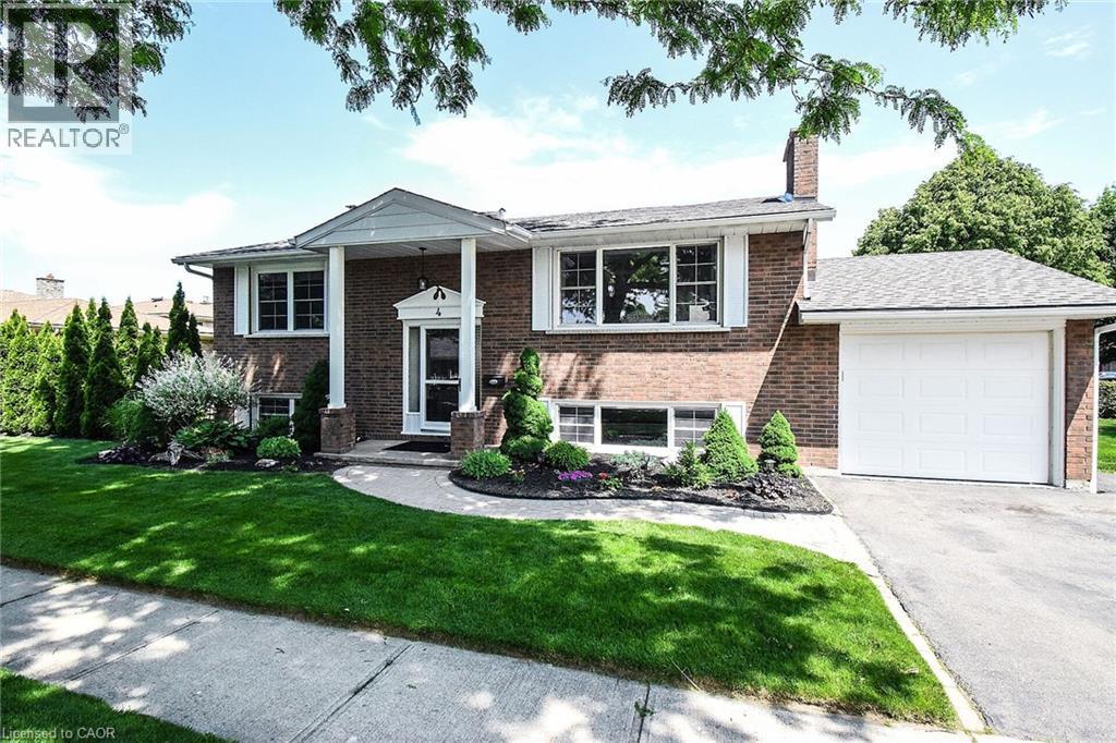 4 Belair Dr, St. Catharines, ON L2N 6W5