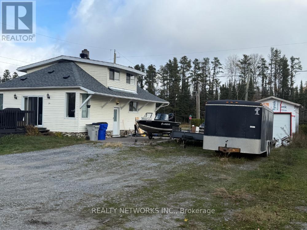 24 Hazelnut St, Timmins, ON P4N 7C2