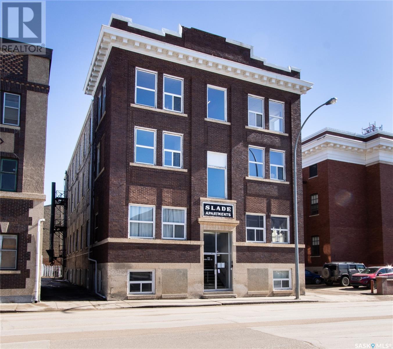 423 1 Avenue Northwest, Moose Jaw, SK S6H 3M3