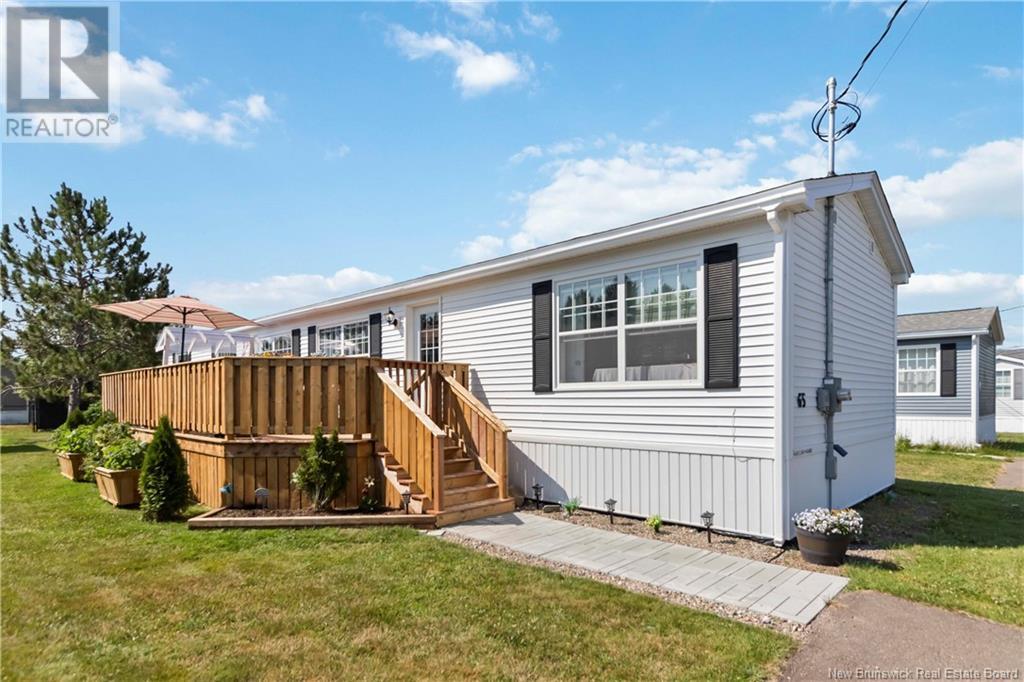 65 Ulysse Dr, Dieppe, NB E1A 7C2