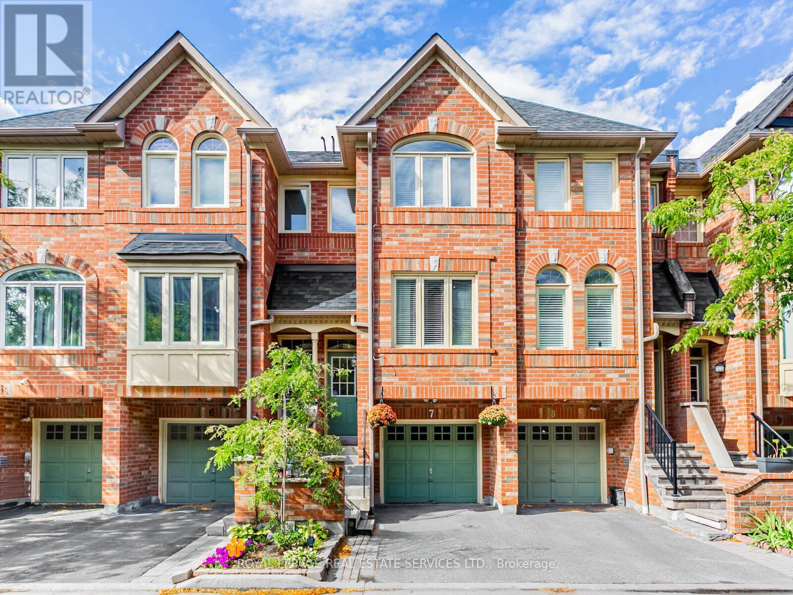7 1168 Arena Rd, Mississauga, ON L4Y 4K7