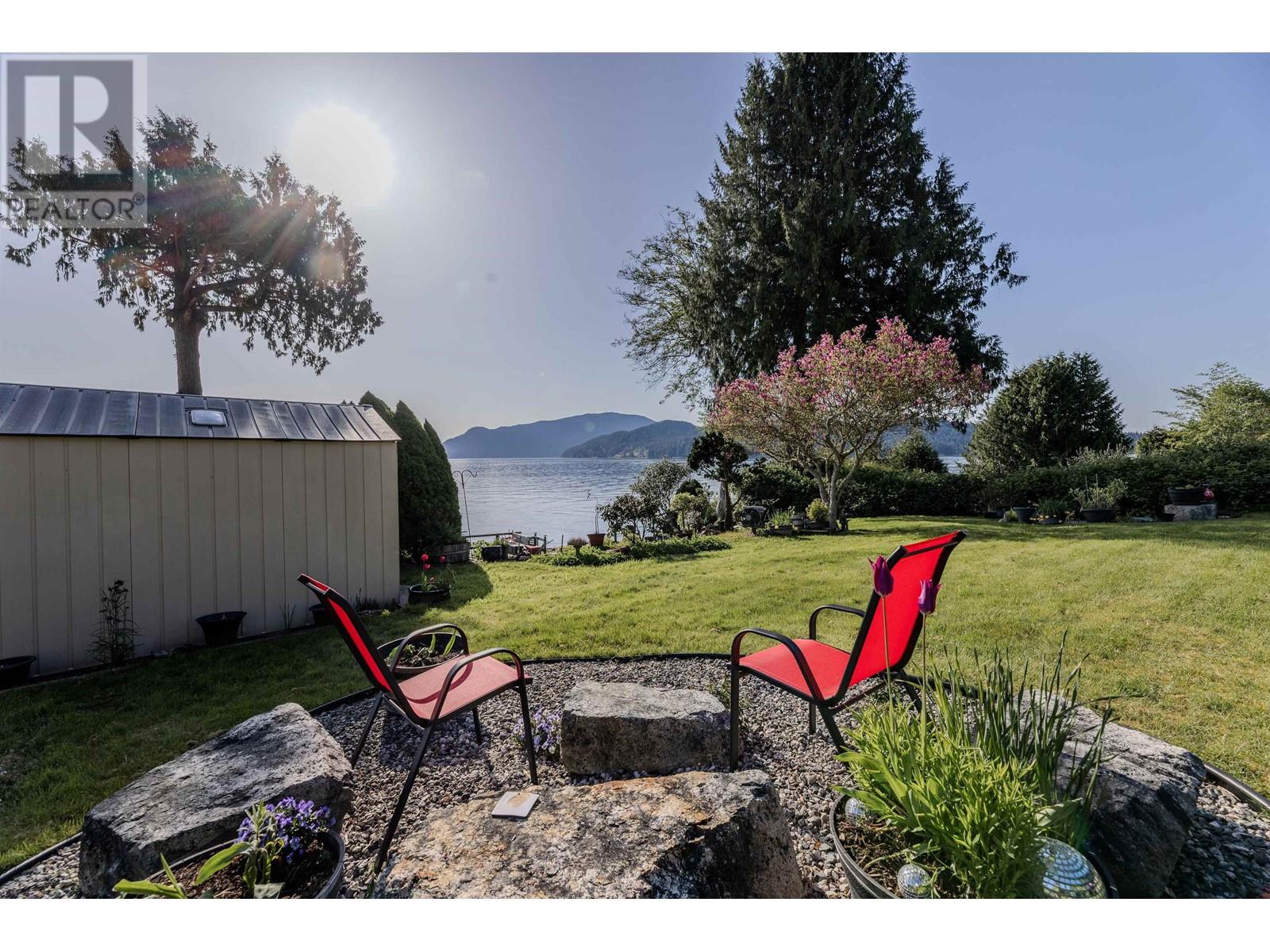 1162 Point Rd, Gibsons, BC V0N 1V1