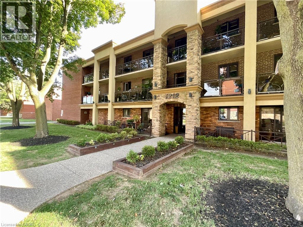 1212 Fennell Avenue E Unit 108, Hamilton, ON L8T 1T2
