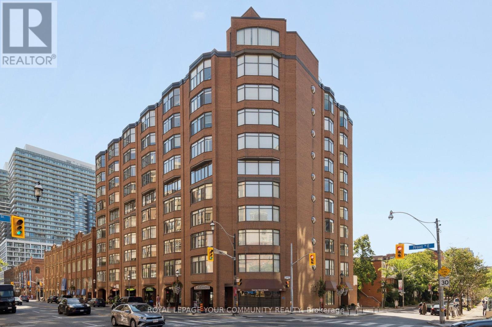 603 135 George St S, Toronto, ON M5A 4E8