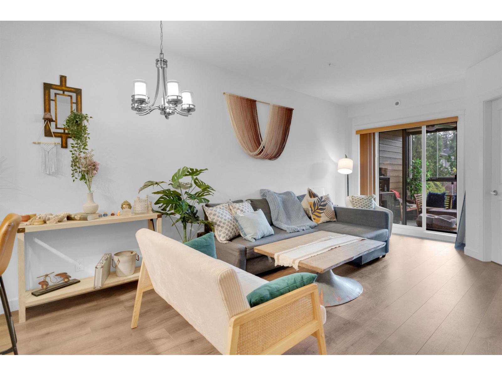 20376 86 Avenue Unit 303, Langley, BC V2Y 3P8