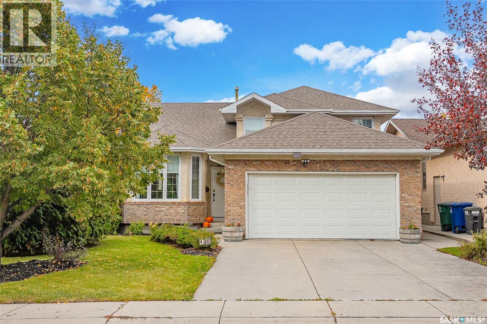 103 Budz Cres, Saskatoon, SK S7N 4M5