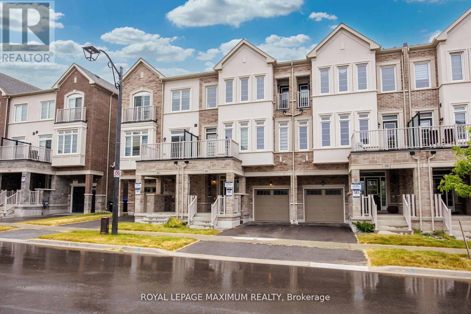 40 Rotary Way, Bradford West Gwillimbury Bradford, ON L3Z 4P3