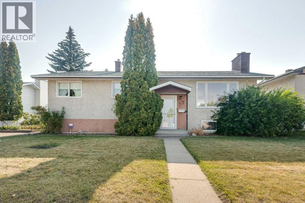 37 Mitchell Ave, Red Deer, AB T4N 0L7