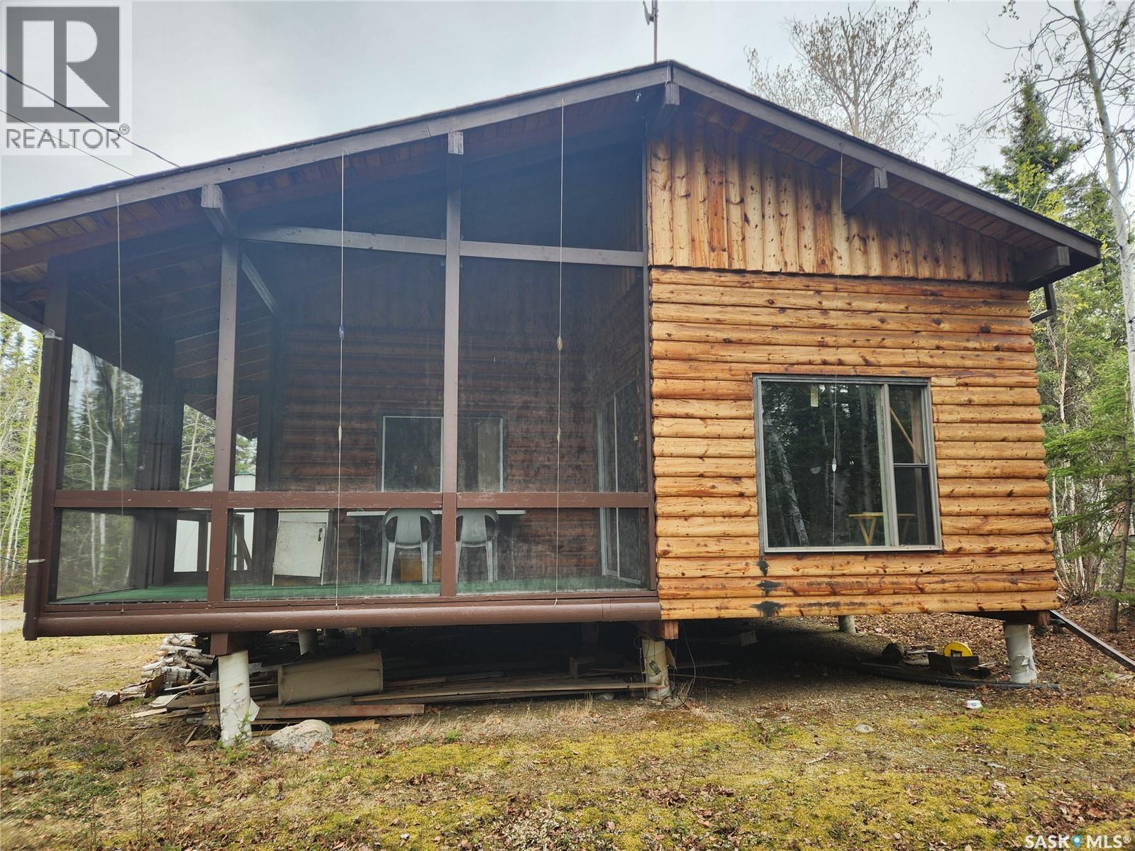 APT 5 Lookout Road, Northern Admin District, SK S0P 0A0