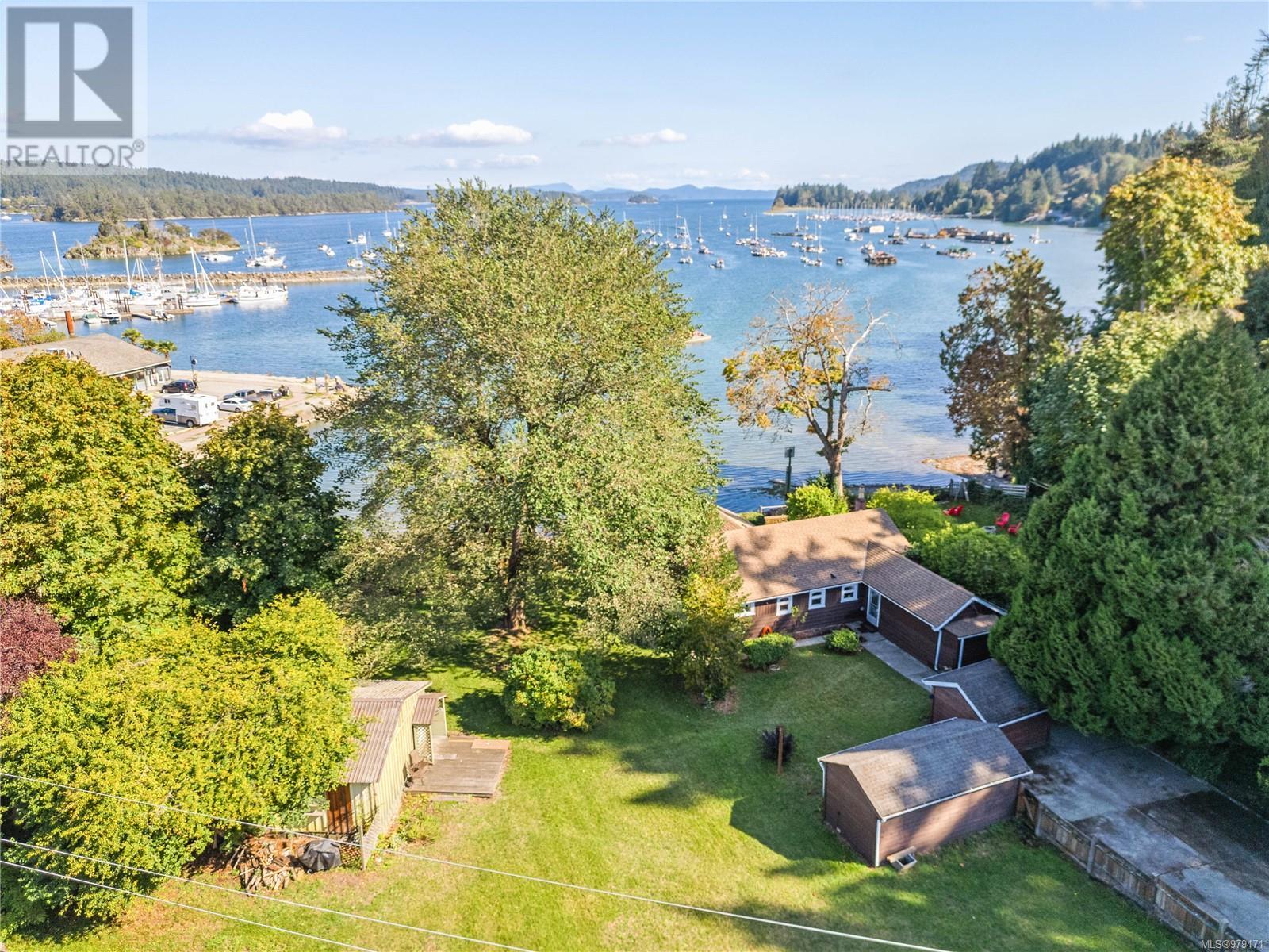 171 Fulfordganges Rd, Salt Spring, BC V8K 2V6
